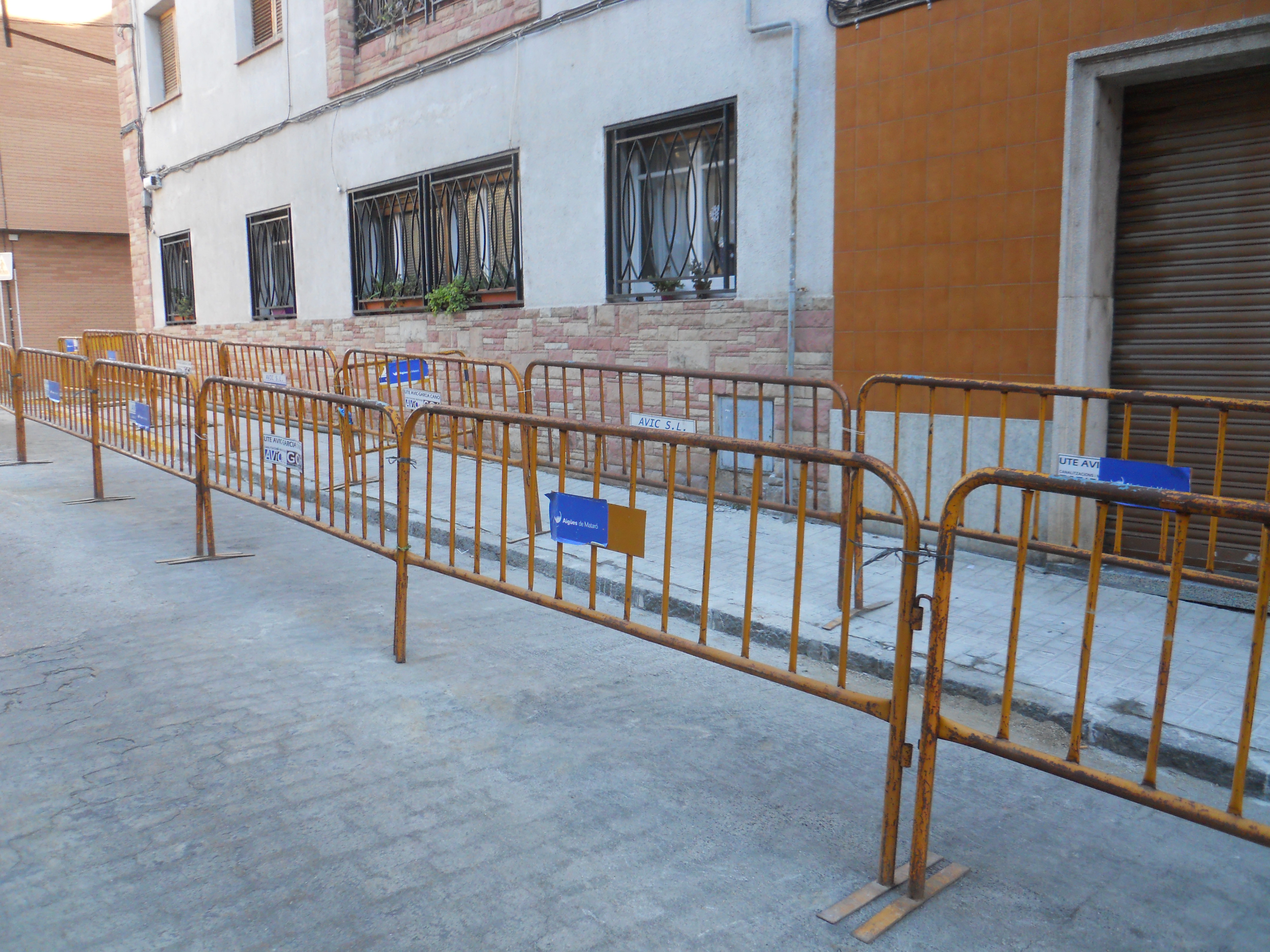 Tanques d'Aigües de Mataró situades al carrer de Fèlix de Campllonch