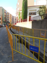 Rasa d'obres protegida per tanques d'Aigües de Mataró