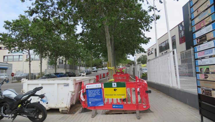 Obra renovació xarxa d'abastament d’aigua del carrer de la Remallaire i del carrer de Josep M. Batista i Roca